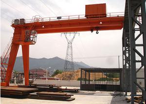 冶金(jin)型(xing)雙主樑半門式(shi)起重機(ji)